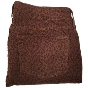 NYDJ Jeans - NYDJ Premium Denim Marilyn Straight Leopard Print NYDJ Jeans - NYDJ Premium Denim Marilyn Straight Leopard Print